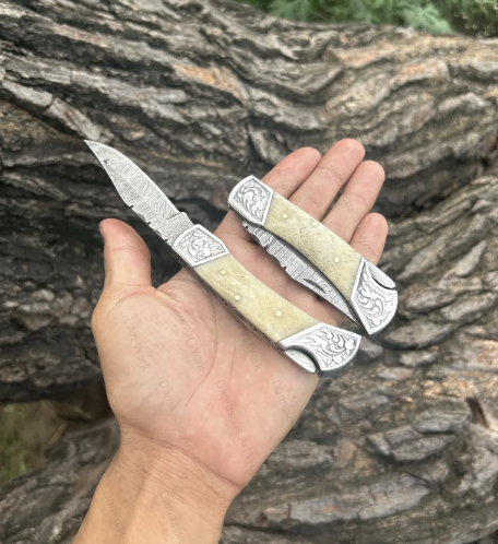 Handmade Damascus Pocket Knife Folding Knife White Bone Handle - Image 3