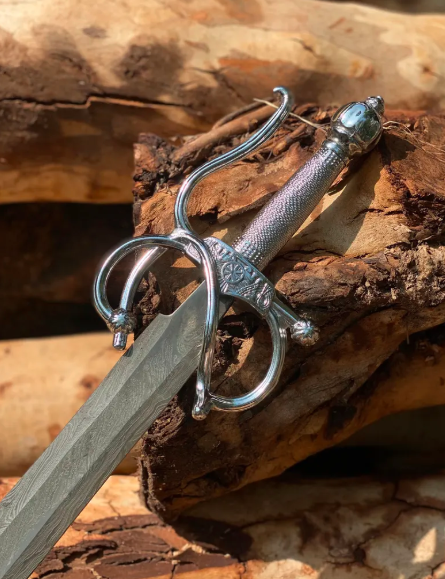 Handmade Damascus Steel Rapier Sword: Renaissance Fencing Sword with Leather Sheath - Image 4