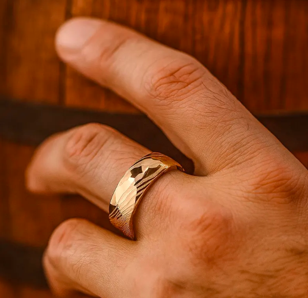 Damascus Steel Ring, Hammered Damascus Band, Men Wedding Ring, Handmade Damascus Ring, Engagement Ring, Gold Wedding Ring, 8mm. Box Included - Image 4