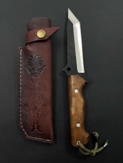Handmade Full Tang Gut Hook Knife: Custom Engraved Hunting Knife