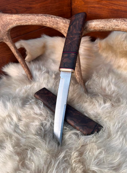 Handcrafted N690 Steel Tanto Knife: Black Walnut Handle, Collectible - Image 3